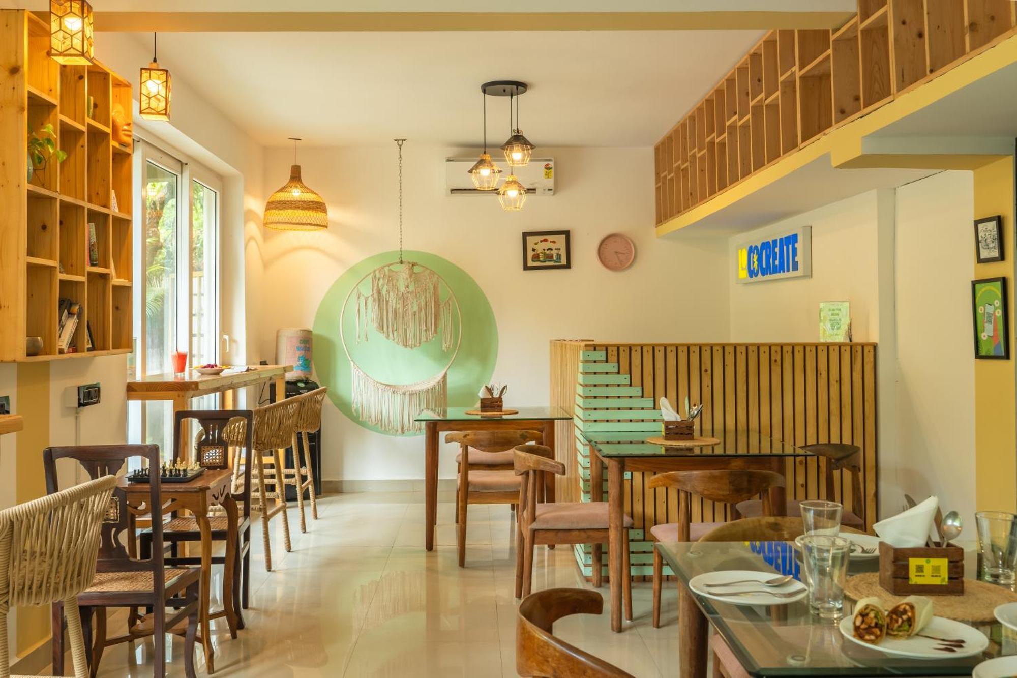 Locomo Boutique, Morjim - Stay Work Eat المظهر الخارجي الصورة