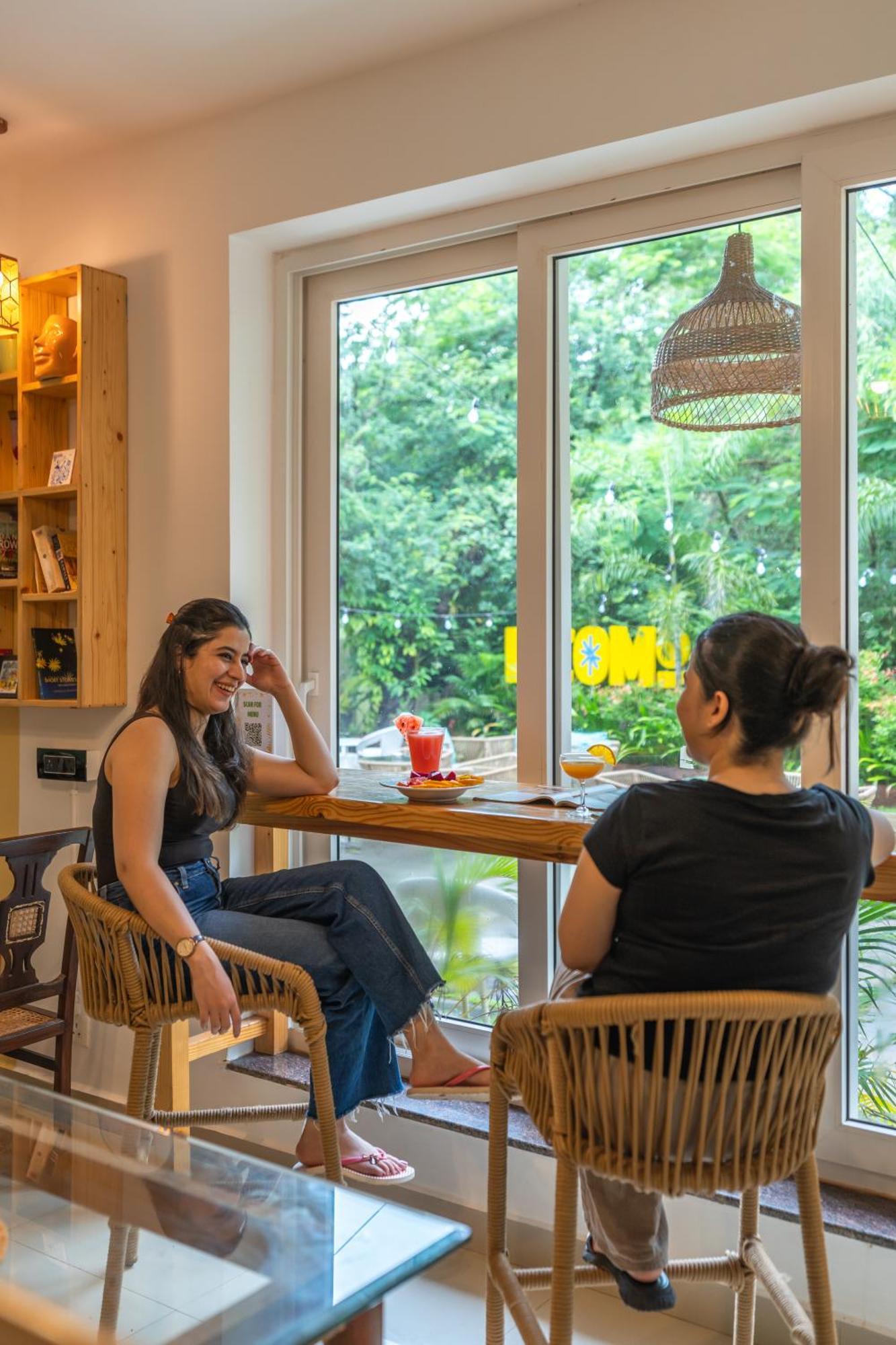 Locomo Boutique, Morjim - Stay Work Eat المظهر الخارجي الصورة